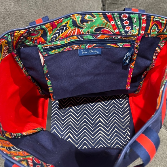 New Vera Bradley Large Venetian Paisley Canvas Tote Travel Bag - Picture 8 of 9